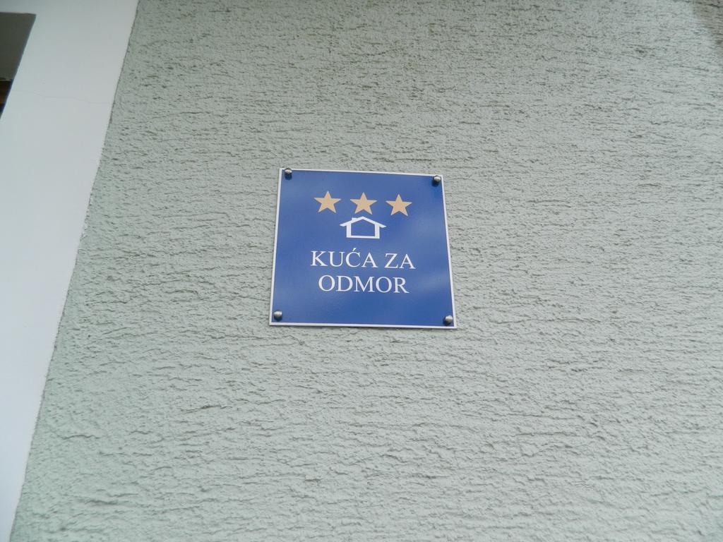 Vacation Home Kuca Za Odmor Krasno Polje Kültér fotó